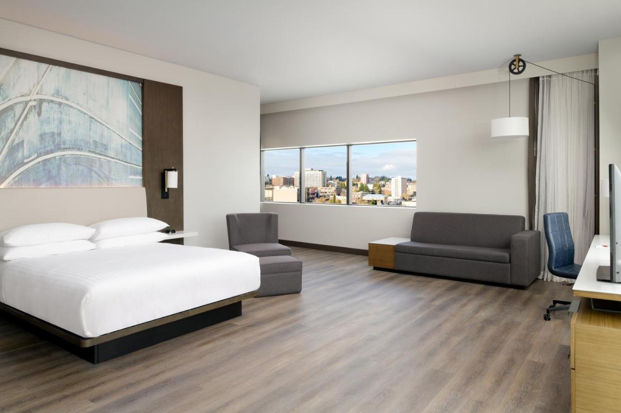 Marriott Tacoma Downtown Hotel Екстериор снимка
