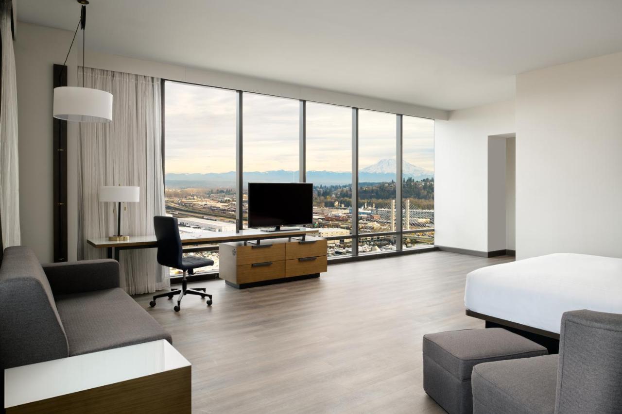 Marriott Tacoma Downtown Hotel Екстериор снимка