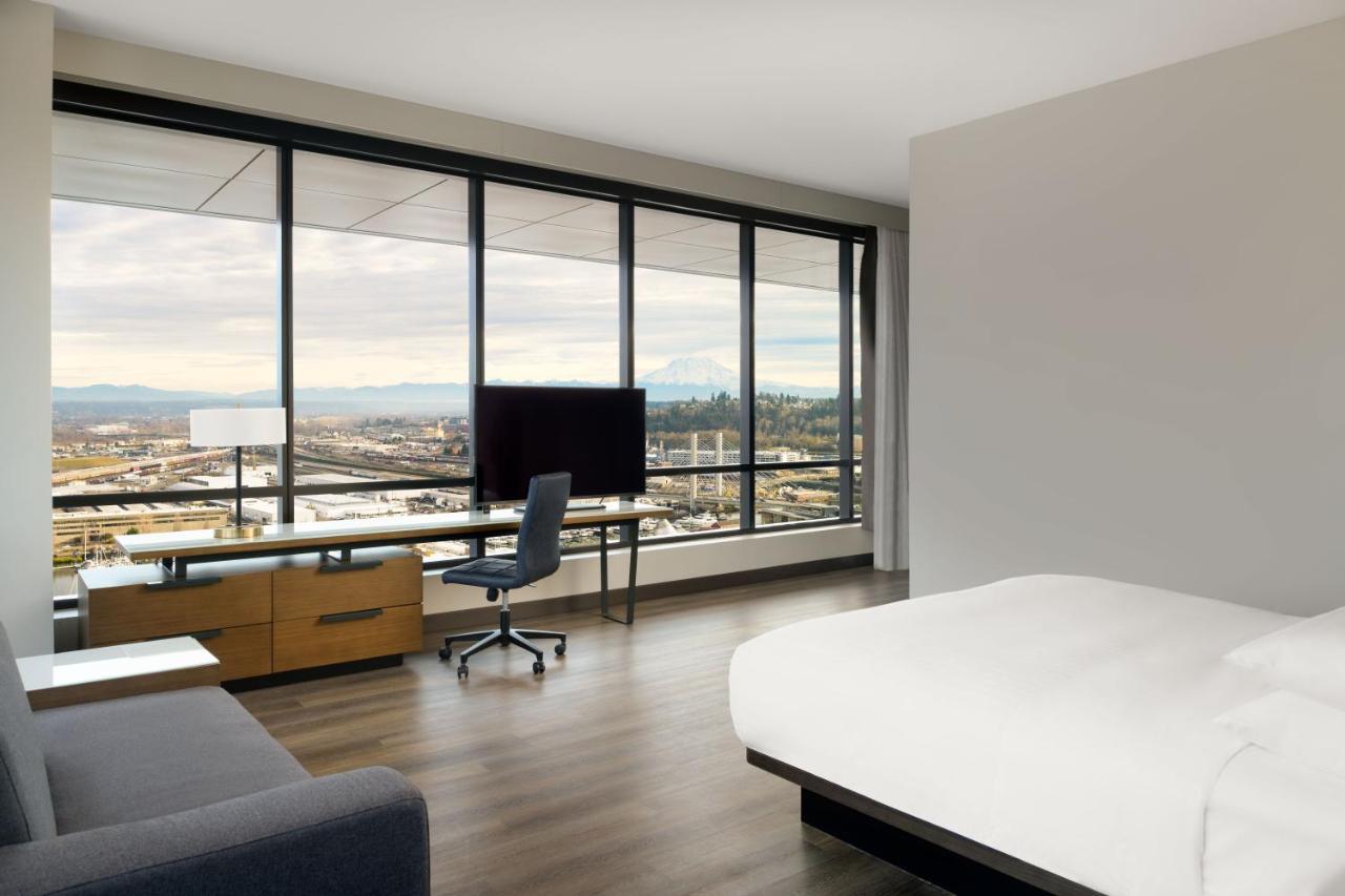 Marriott Tacoma Downtown Hotel Екстериор снимка