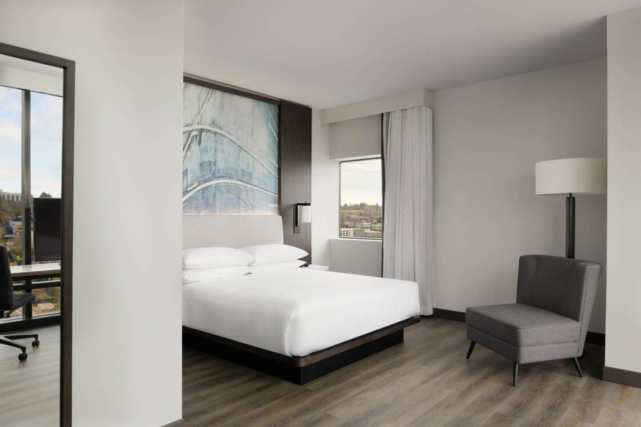 Marriott Tacoma Downtown Hotel Екстериор снимка