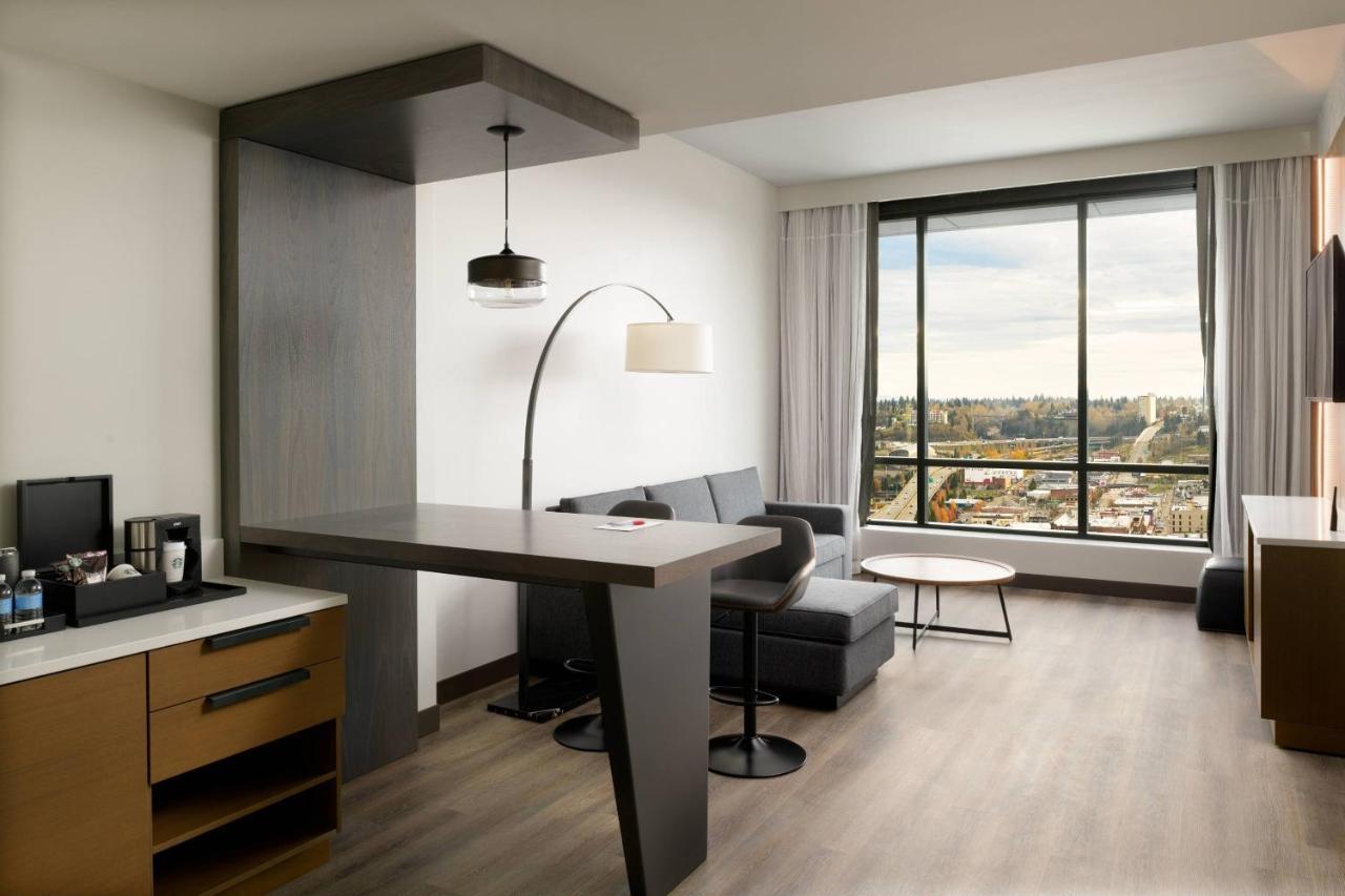 Marriott Tacoma Downtown Hotel Екстериор снимка