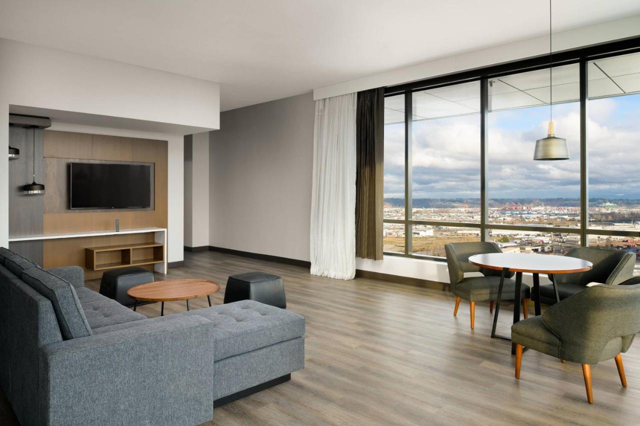 Marriott Tacoma Downtown Hotel Екстериор снимка