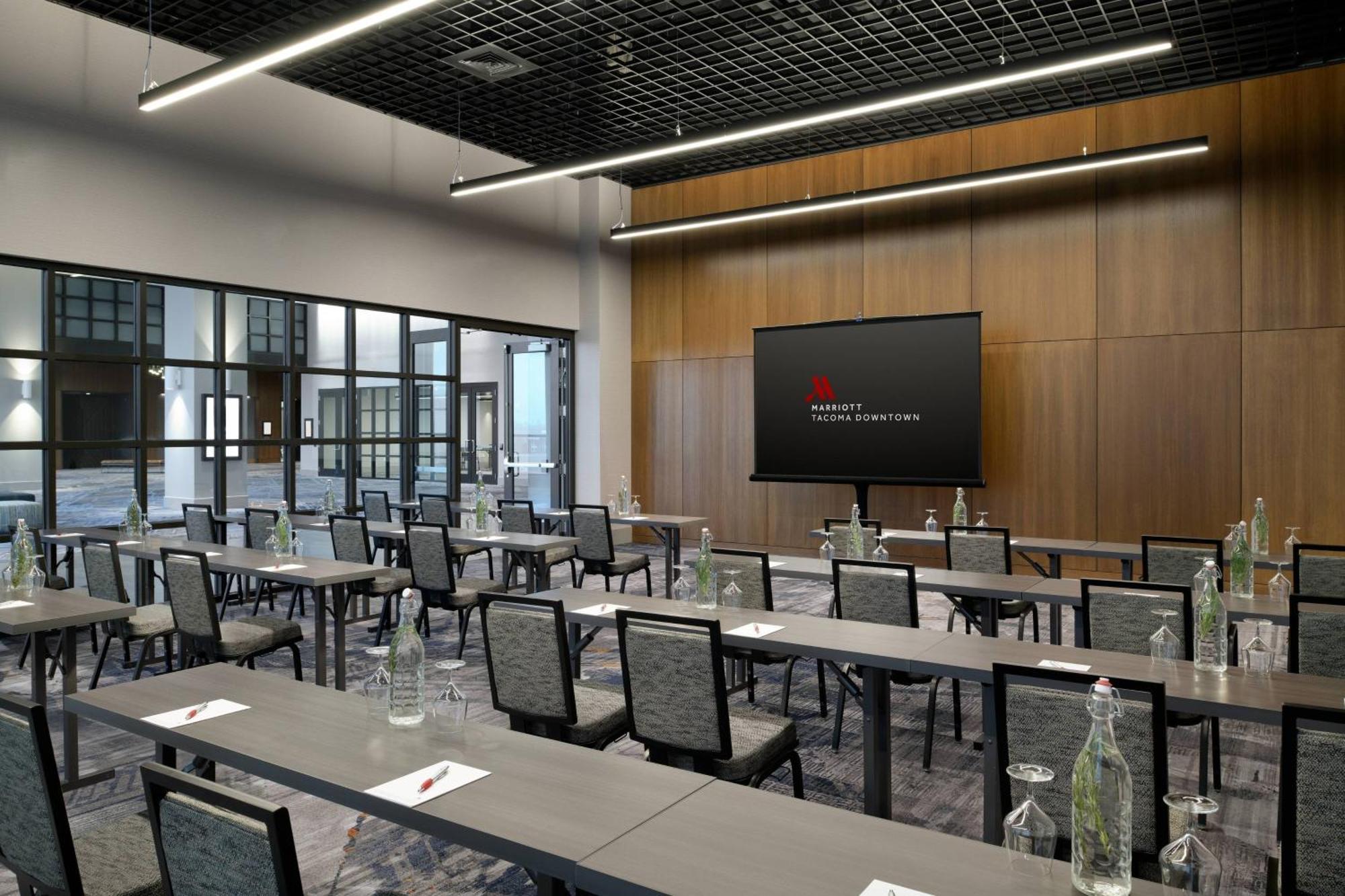 Marriott Tacoma Downtown Hotel Екстериор снимка