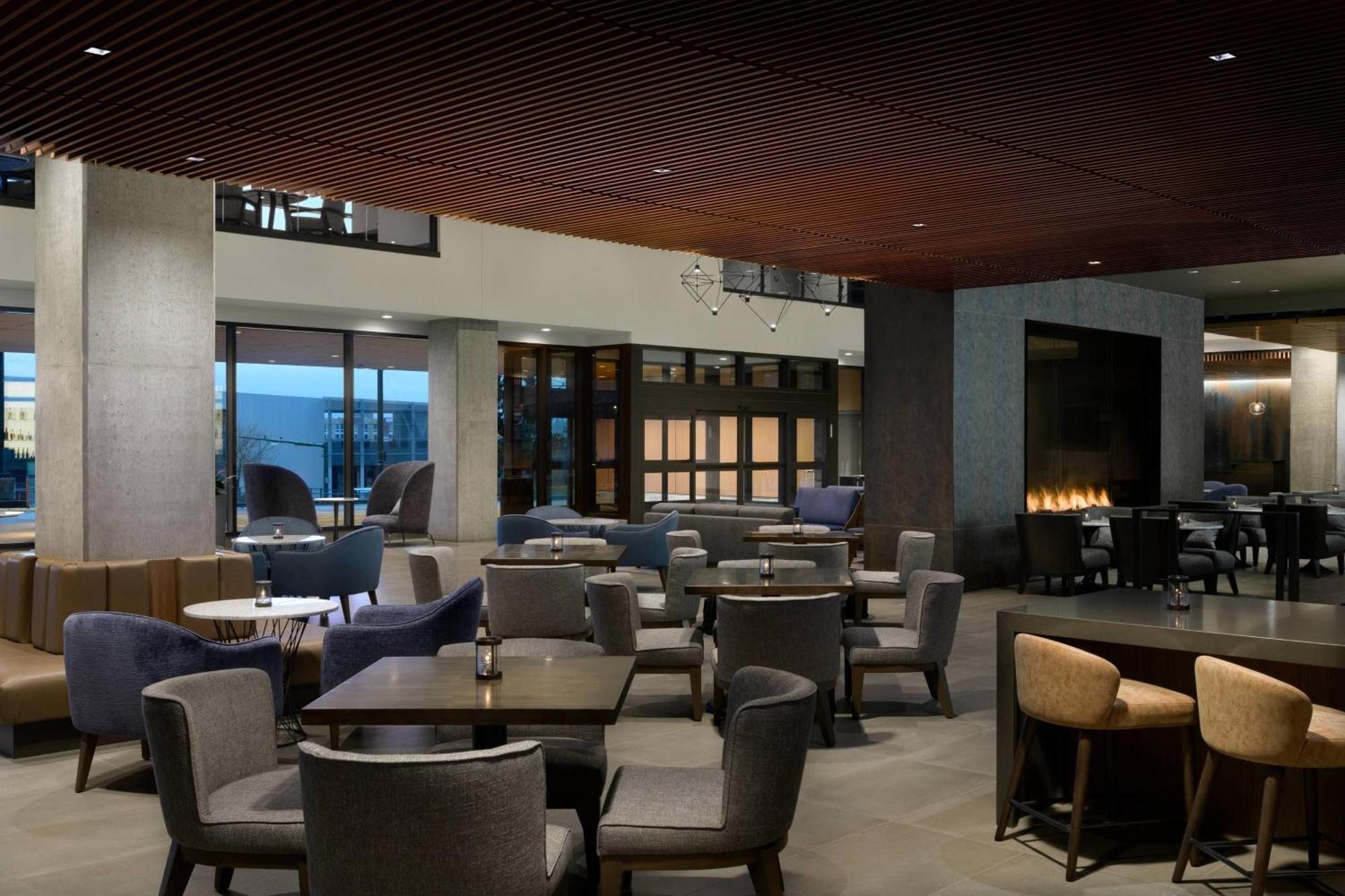 Marriott Tacoma Downtown Hotel Екстериор снимка